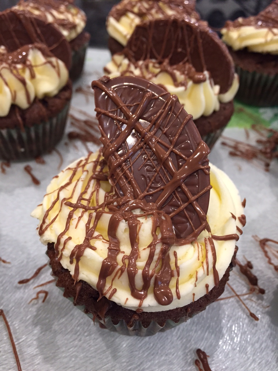 chocolate orange cupcakes, chocolate cupcakes, cupcakes, chocolate orange, Terry's Chocolate Orange, chocolate orange cupcakes, 