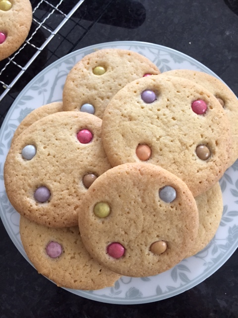 smarties cookies, smarties, cookies, easy to bake cookies, baking with kids,