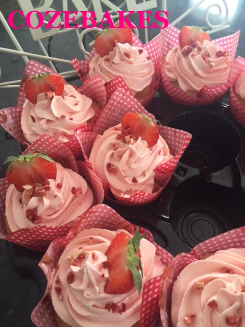 gluten free, gluten free cupcakes, strawberry cupcakes, cozebakes, cupcakes, strawberries, wheat free cupcakes