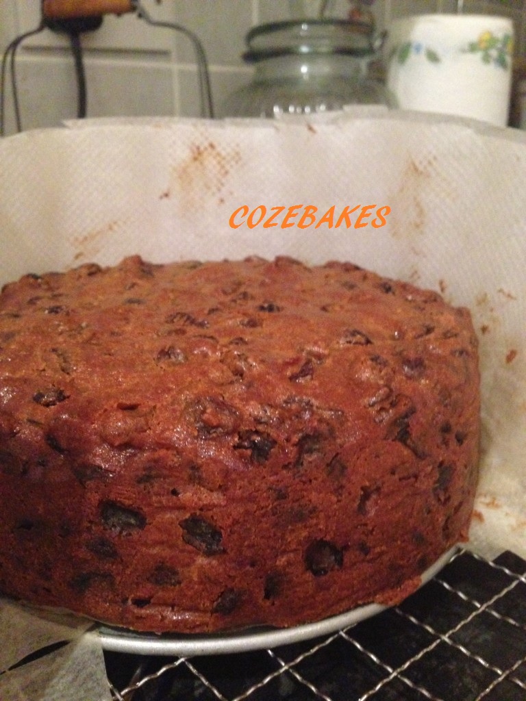 christmas cake, fruit cake, christmas baking, cozebakes, fruit cake, christmas, baking for christmas, easy christmas cake recipe