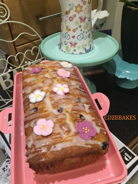 lemon loaf cake, lemon and blueberry cake, blueberries, lemon curd, greek yoghurt, tea time recipes, afternoon tea cake recipes, light cake recipes