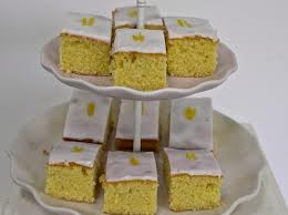 iced lemon traybake, mary berry recipe, lemon traybake, lemon drizzle, traybakes, cozebakes, simple recipes, baking for parties