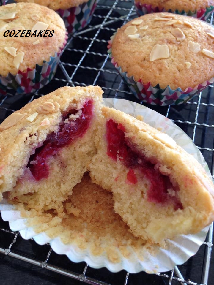 bakewell cherry and raspberry buns, bakewell buns, bakewell cakes, cozebakes