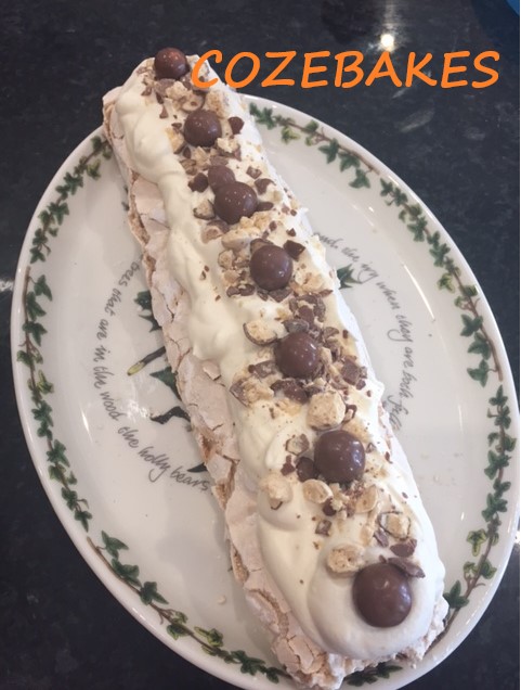 meringue roulade, cozebakes, gluten free, desserts, gluten free desserts, meringue, roulade